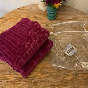Company C or Garnet Hill chenille cable blanket/heavy weight/88x96/new in bag